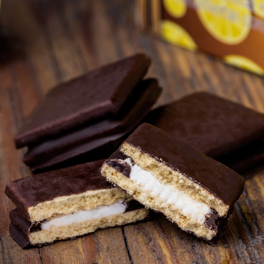 Galletitas de lim&oacute;n ba&ntilde;adas en chocolate